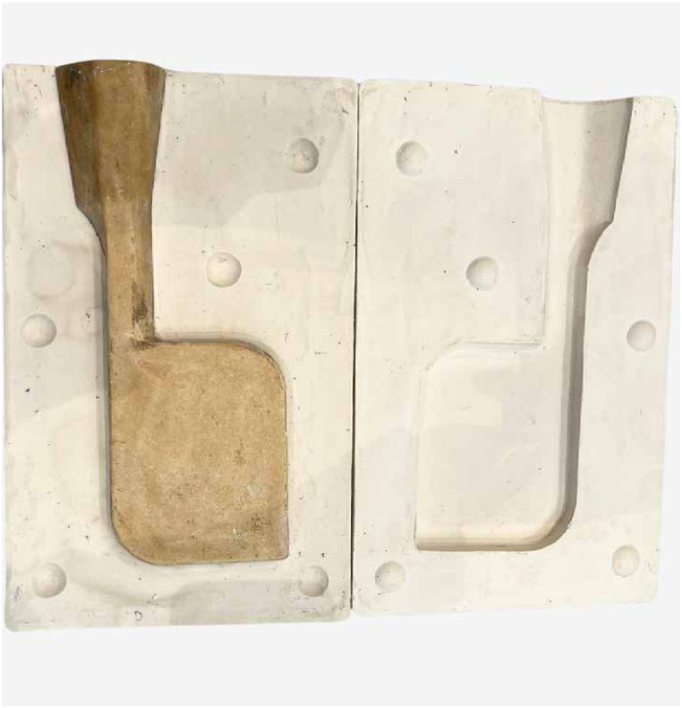The finished two-part plaster mould