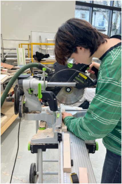 Cutting ply on the mitre saw