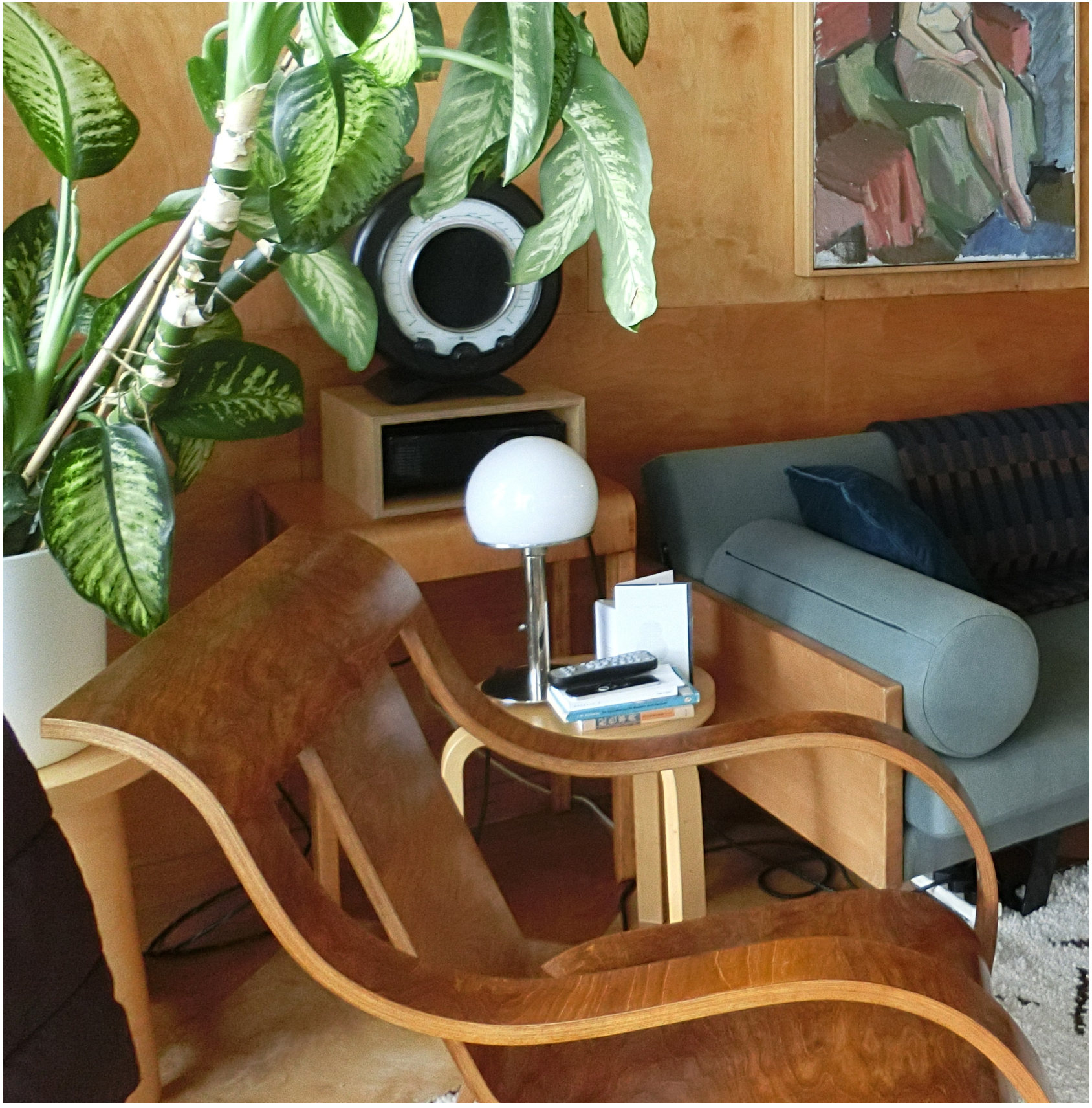 Isokon long chair in a living room
