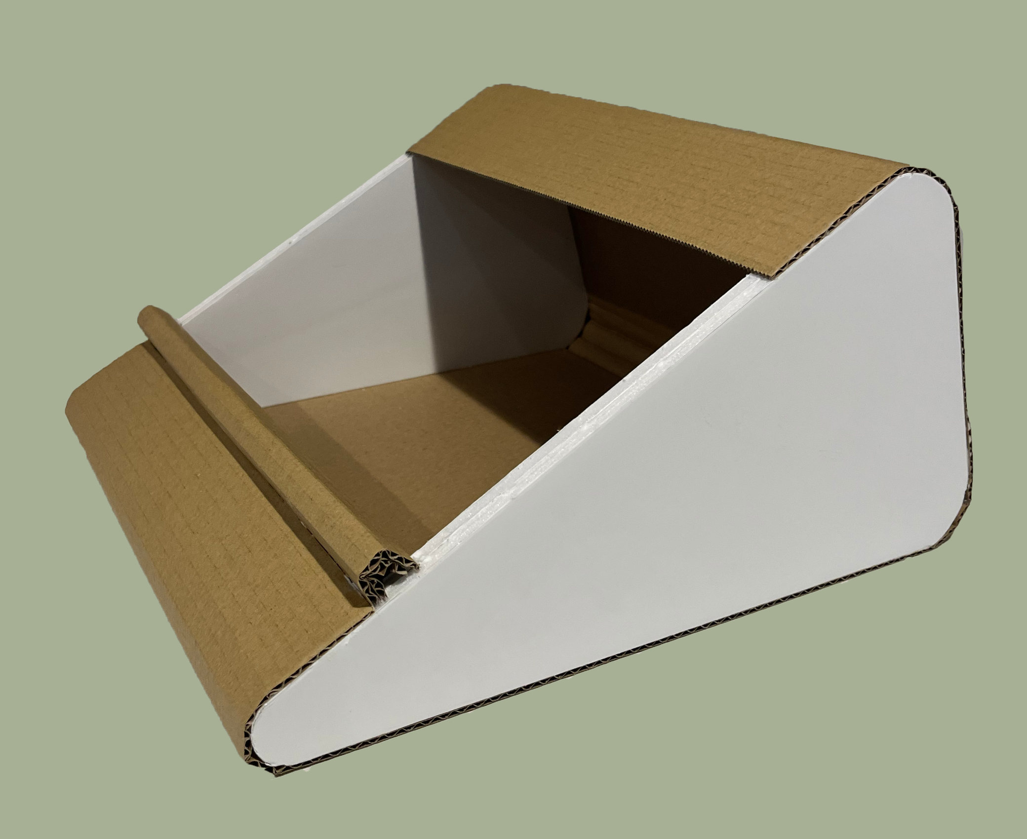Card prototype with a rolled device lip